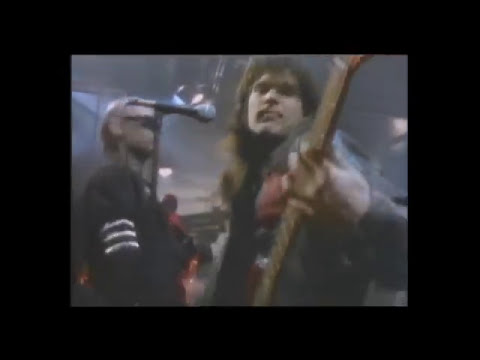 Videoclip de Dogs Are Talking — The Angels