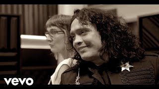 El Haragán y Compañía - Aburrida la Vida ft. Andrea Echeverri
