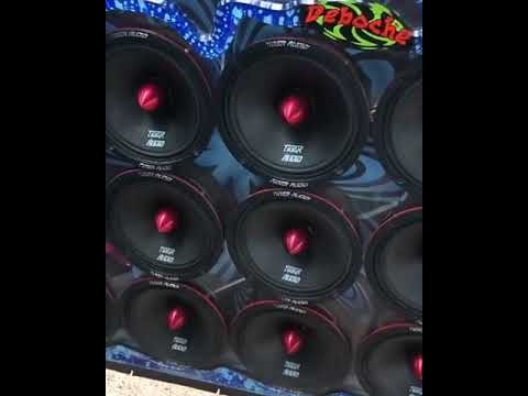 F250 COM 30 SUBWOOFER TIGER ÁUDIO TOCANDO FORTE