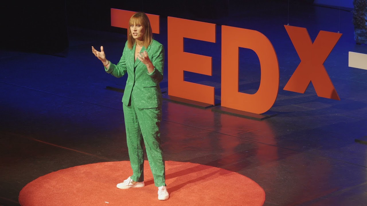 The Art of Asking the Right Question | Caroline Reidy | TEDxTralee