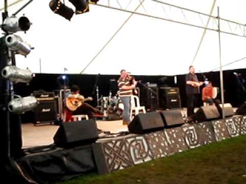 Alltud - Titrwm Tatrwm