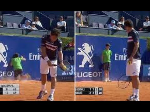 Tennis Ball Boy Runs Into Wall!