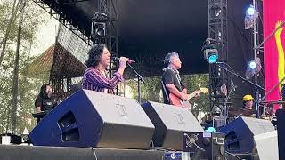 Download lagu Efek Rumah Kaca - Sebelah Mata [featuring Adrian Yunan] (Live at Synchronize Festival 5/10/2025) mp3