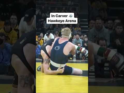 Bo Nickal hit a legendary spladle back in 2017 in Carver-Hawkeye Arena 💪