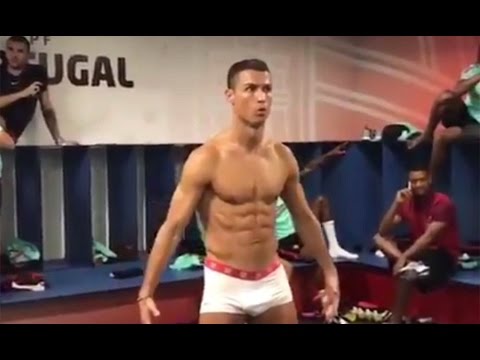 download lagu mp3 mp4 Mannequin Challenge Cristiano, download lagu Mannequin Challenge Cristiano gratis, unduh video klip Mannequin Challenge Cristiano