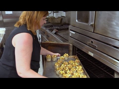 Manitoba's 'Shut Ur Pie Hole' serves the stars