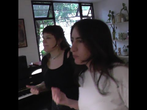 María Centeno & Joaquina Mertz - Nada Que Perder (Lyric Video)