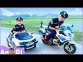 Andi And Kudo Unboxing And Assembling Police Cars Motorcycles Toys SmartLegoSG