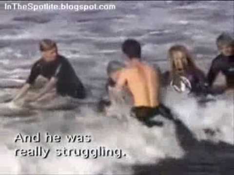 Surfing Shark Attack with Two Great White Sharks (4.5 meters) - www.2besaved.com