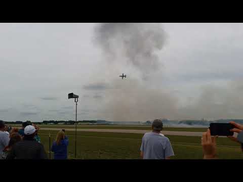 A 10 Thunderbolt 2.(Warthog) P 51 mustang.