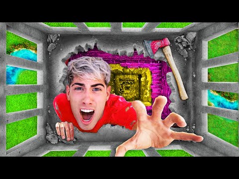 ESCAPING FROM THE INDESTRUCTIBLE 100-LAYER TOWER !!