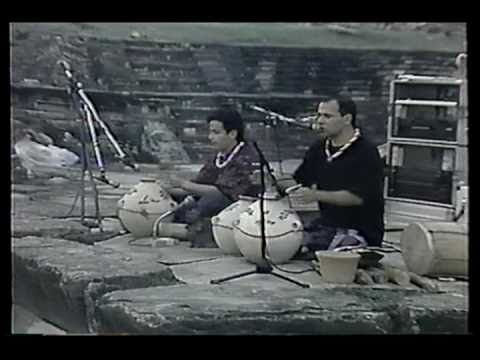 JORGE REYES  - A LA IZQUIERDA DEL COLIBRI ( 1986 )