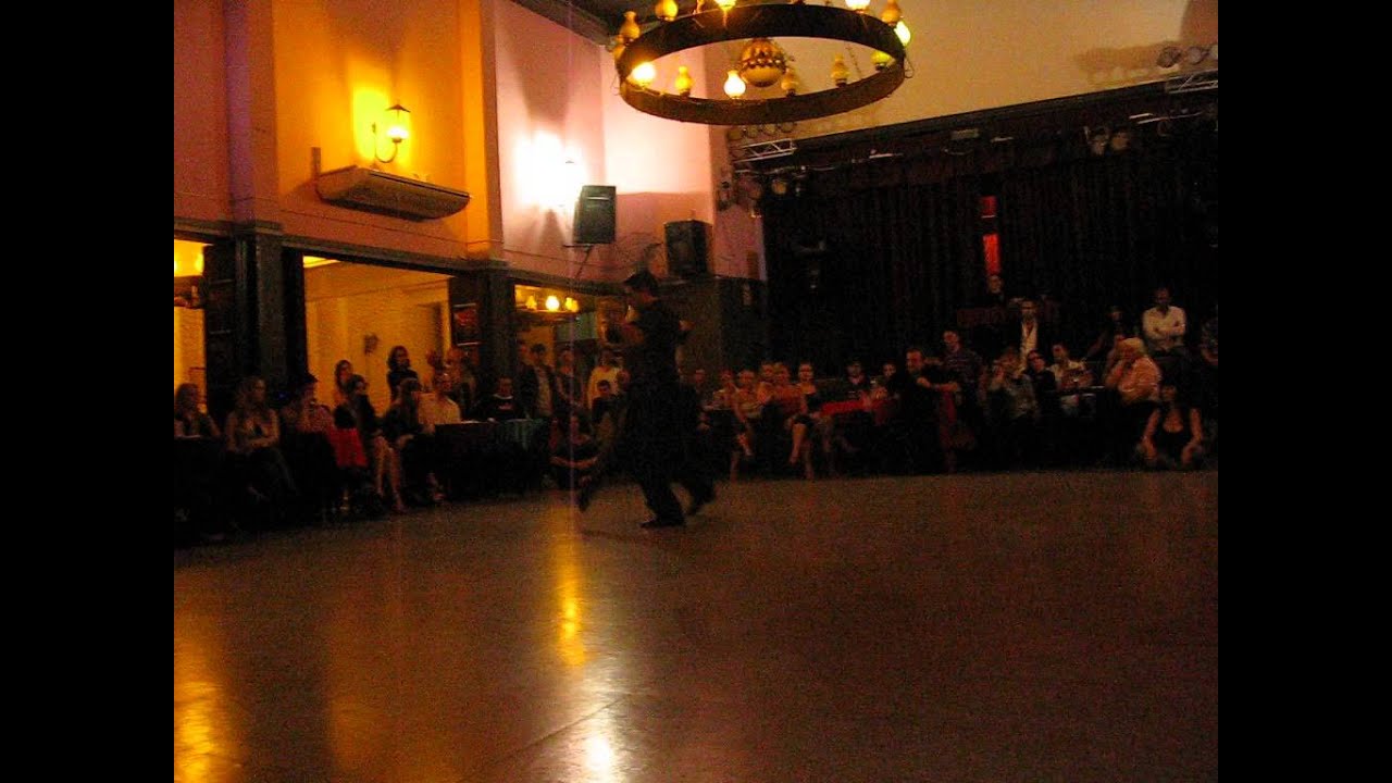 TAMARA BISCEGLIA y FEDERICO PALEO en Viva La Pepa! Milonga