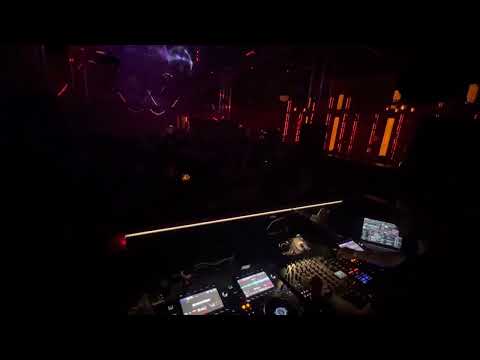 Vikthor playing - I Feel Love ft. Sophie Castriota at NEW GUERNICA