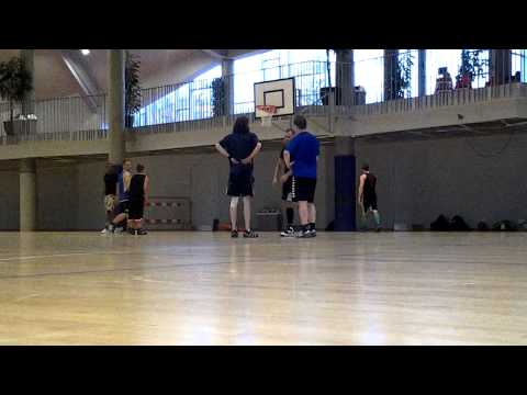 Basket i korsgadehallen 21.3.2015