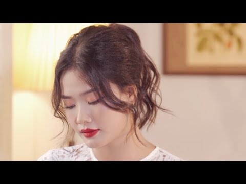 Thể hiện bởi Lâm Dung