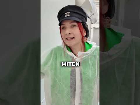 TARKASTAJA SEKOAA 🫣 sleypä nyt kaupoissa  (mainos @viipurilainenkotileipomo )