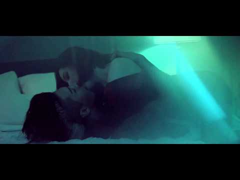 TAEYANG Kiss in MV 1AM