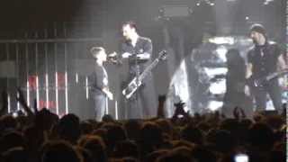 Volbeat - 13.11.2013 Michael Poulsen and the little boy on Stage+Pearl Hart - Munich