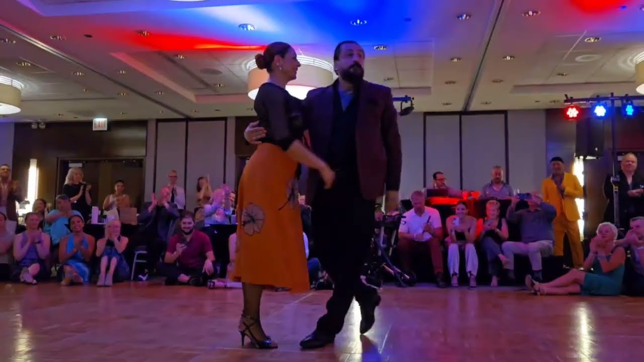 Video thumbnail for Rino Fraina y Graziella Pulvirenti - 9 De Julio - Orquesta Juan D'Arienzo