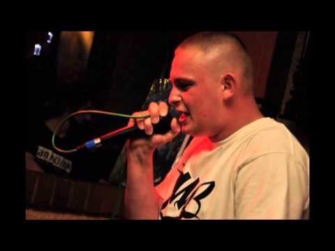 02. ChoodyZMB - Parę słów o mnie  [ Poziom Wyżej LP ]