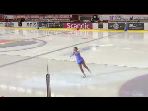 Saga Snäll Kiruna Konståkningsförening uppvisning