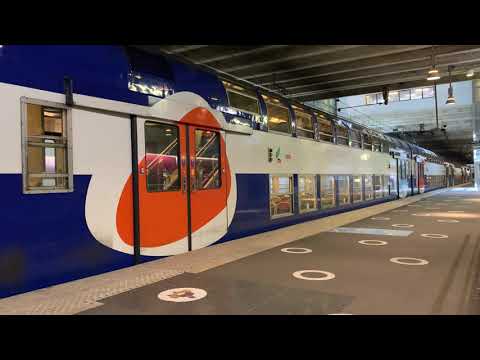 Départ d'une UM de Z20500 à Evry Courcouronnes sur le RER D