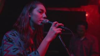 MAE.SUN - Breathe (Live at Nublu)