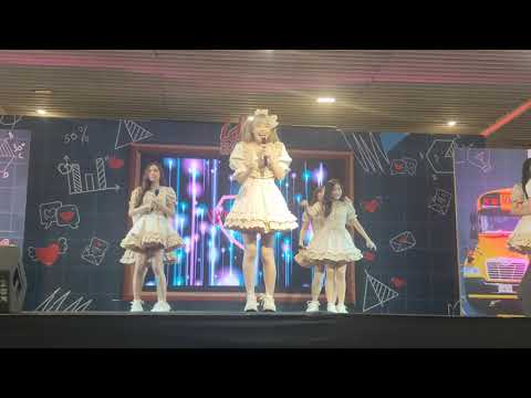 VID1810 WISDOM - เกี่ยวก้อย IDOL Exchange Back to School in Love @ MBK center #GachikoiidolClub