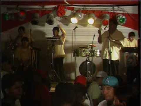 CHACALON JR A DuO CON CHACALITO - SI TE VAS QuE ME QuEDA - POR ELLA LA BOTELLA - LLORANDO SE FuE