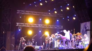 Bonnie Raitt,Susan Tedeschi,Derek Trucks, Never make your.. 4-6-2016 H.I. Blues Festival Grolloo