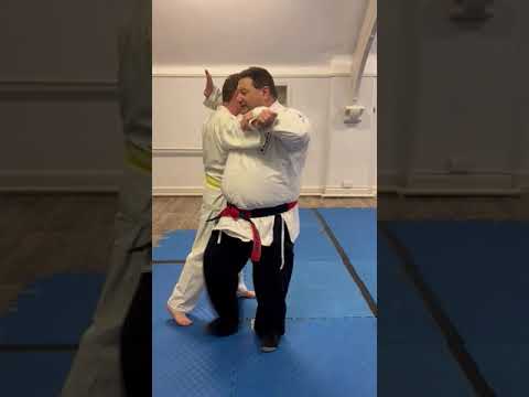 Kubi Wa Throws both versions