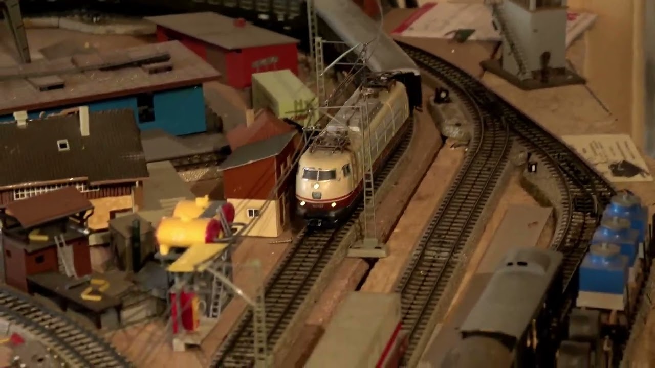 Andy`s   Modelleisenbahn - 27.12.2025