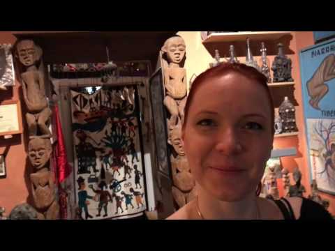 Dr. Mark Benecke im Voodoo-Soul of Africa Museum in Essen