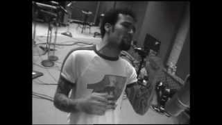 Ben Harper and Blind boys of alabama give a man a home