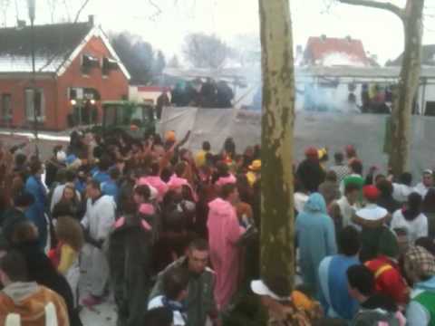 Party bij Carnavalsoptocht Venray 2010 - CARNAVAL !!