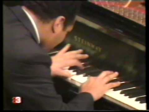 Beethoven "Moonlight" (2/2) - best piano performance EVER !! *****