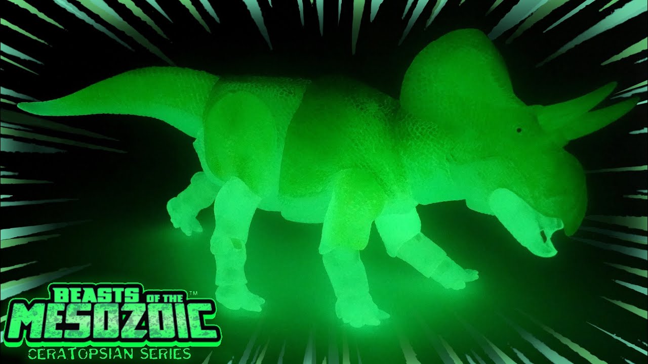 GLOW in the DARK Zuniceratops Beasts of the Mesozoic Ceratopsians Series Dinosaur Action Figure toy