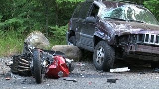 preview picture of video 'Jeep vs Two Motorcycles Three Riders Injured One Critical Graham WA'