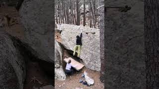Video thumbnail de En pie de guerra, 6b+. Albarracín