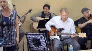 Glen Campbell plays Hava Nagila with Lev Shelo, Corry Bell and the Beth Emunah worship band