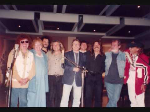 We hold on to our dreams / Csak álmod legyen még