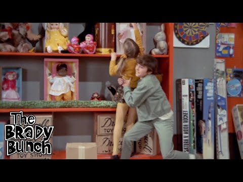 Peter Brady Is Labeled a Hero after Saving a Girl's Life!