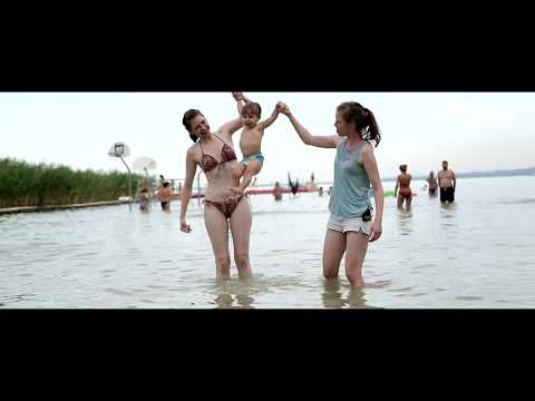 MENJEK/MARADJAK: Édes otthon (LEAVE/STAY: Sweet Home)
