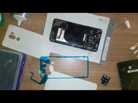 Lg G7 Thinq replacing the back cover.
