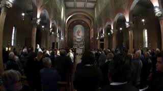 Il funerale di Alberto Zordan, a Sovizzo l'ultimo saluto al maratoneta morto a casa: il video