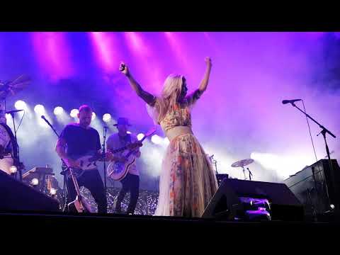 Tina Dickow (Tina Dico) - You wanna teach me to dance (live)