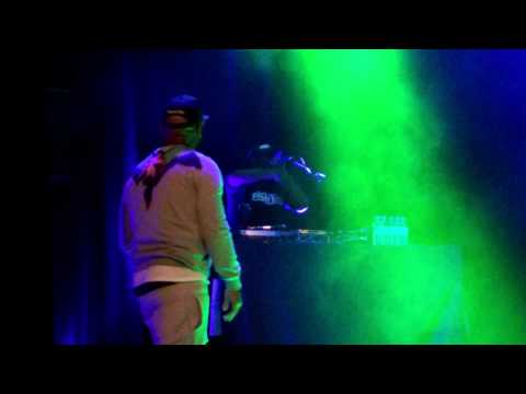 Phryme (DJ Premier & Royce Da 5'9) - U looz