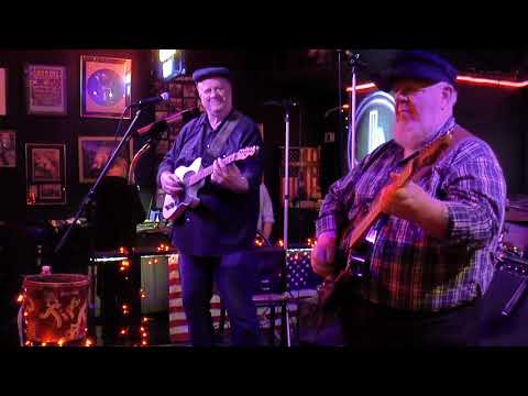 Redd Volkaert and Dave Chappell – Bartender’s Blues