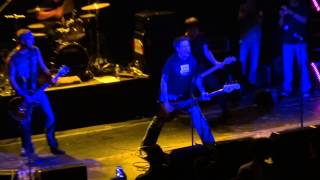 The Huntingtons "We Don't Care"  06-15-13  Irving Plaza   NYC